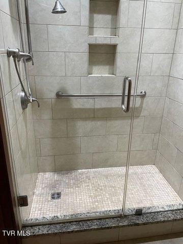 80 Crown Circle, Kingsport, TN 37660