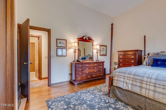 80 Crown Circle, Kingsport, TN 37660