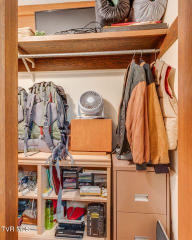 80 Crown Circle, Kingsport, TN 37660