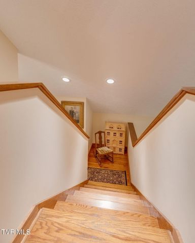 80 Crown Circle, Kingsport, TN 37660