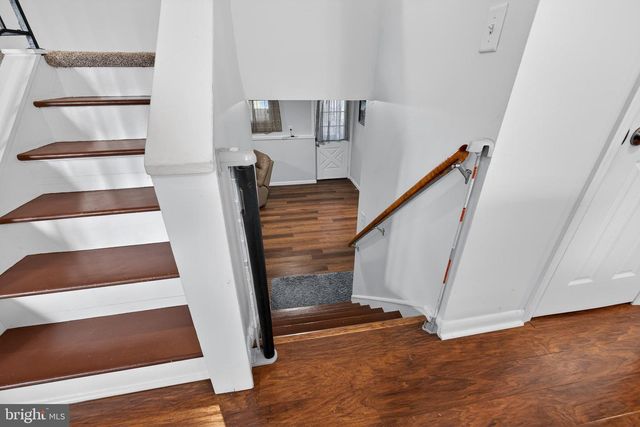 64 W STEPHEN DR, Newark, DE 19713