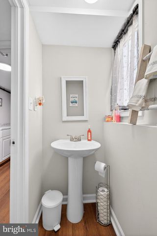 64 W STEPHEN DR, Newark, DE 19713