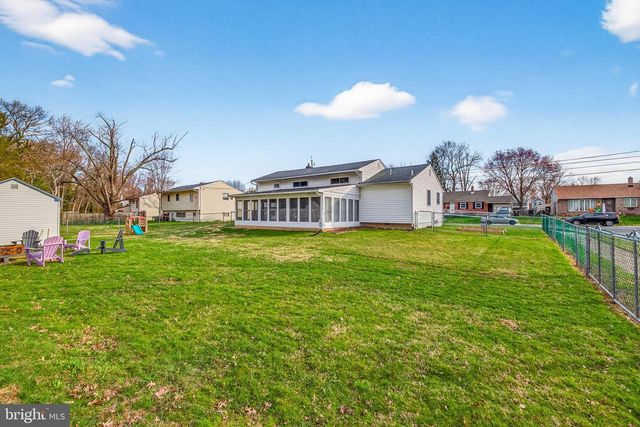 64 W STEPHEN DR, Newark, DE 19713