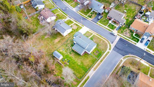 64 W STEPHEN DR, Newark, DE 19713