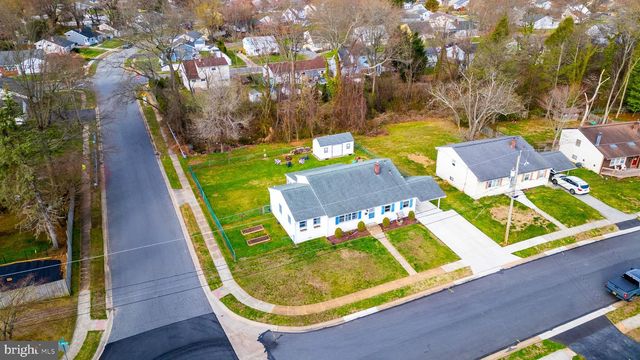 64 W STEPHEN DR, Newark, DE 19713