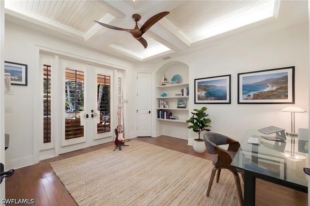 3310 Crayton RD, Naples, FL 34103