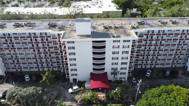 3660 NE 166th Street 603, North Miami Beach, FL 33160