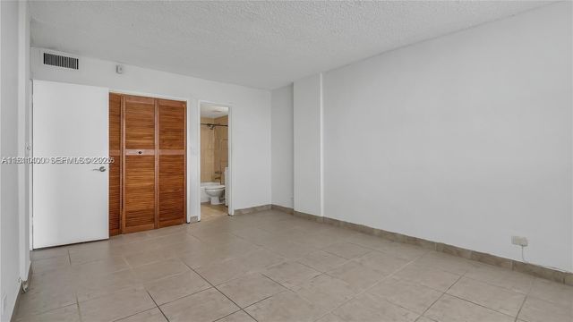 3660 NE 166th Street 603, North Miami Beach, FL 33160