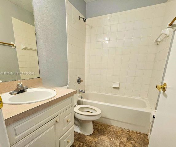 515 Orchid Drive, Davenport, FL 33897