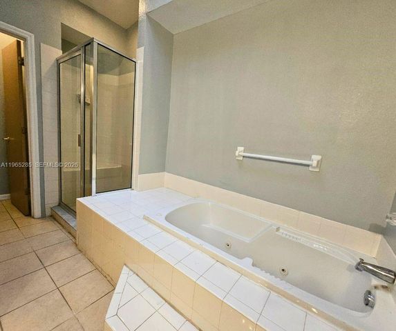 515 Orchid Drive, Davenport, FL 33897