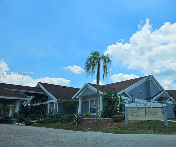 515 Orchid Drive, Davenport, FL 33897