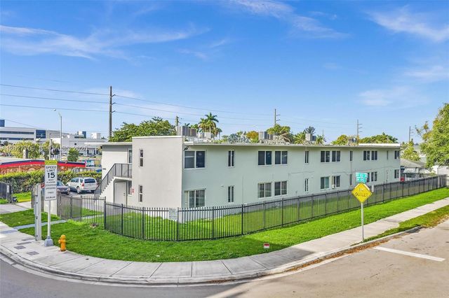 1000 NW 95th Ter 103, Miami, FL 33150