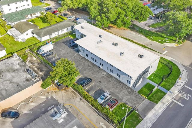 1000 NW 95th Ter 103, Miami, FL 33150