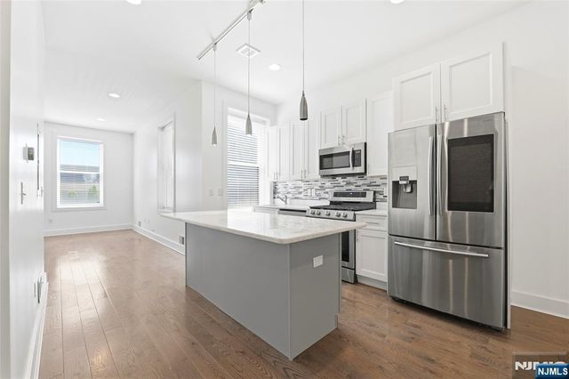 252 Mt Pleasant Avenue, Newark, NJ 07104