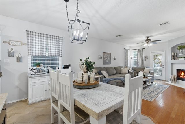 7804 Seven Oaks Lane, Denton, TX 76210