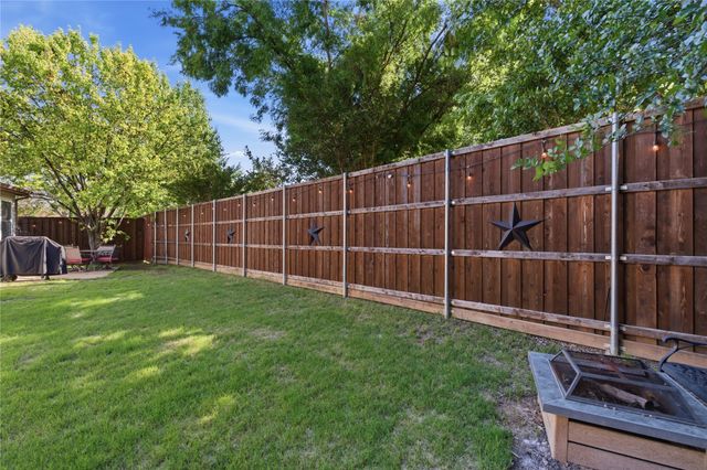 7804 Seven Oaks Lane, Denton, TX 76210