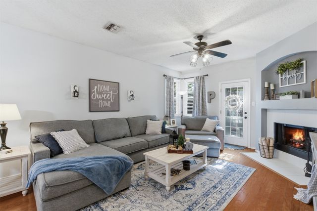 7804 Seven Oaks Lane, Denton, TX 76210