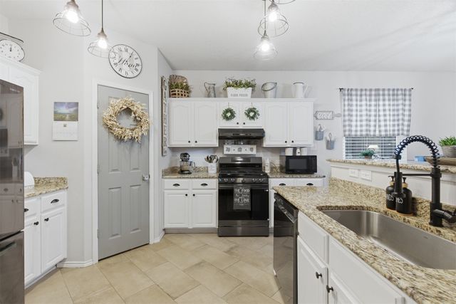 7804 Seven Oaks Lane, Denton, TX 76210
