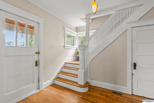 3716 Hawthorne Avenue, Omaha, NE 68131