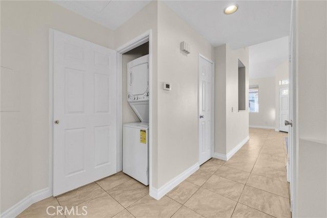 3160 ALTURA Circle 203, Corona, CA 92882