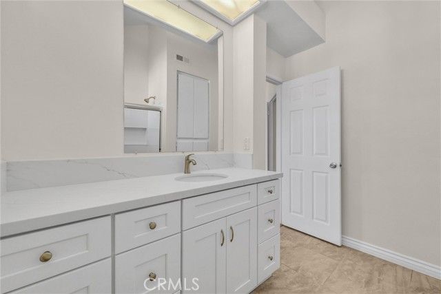 3160 ALTURA Circle 203, Corona, CA 92882