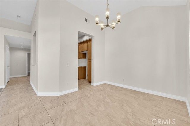 3160 ALTURA Circle 203, Corona, CA 92882