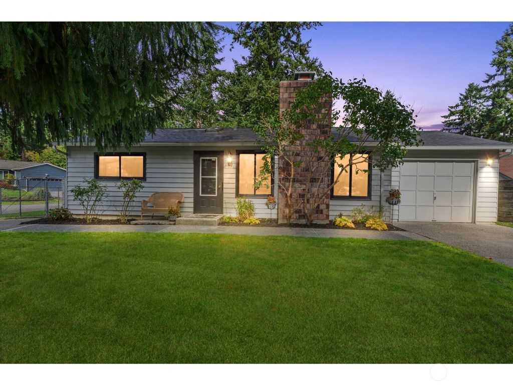 12611 50th Drive SE, Everett, WA 98208