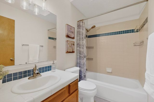 9419 Vervain Drive NW, Albuquerque, NM 87114