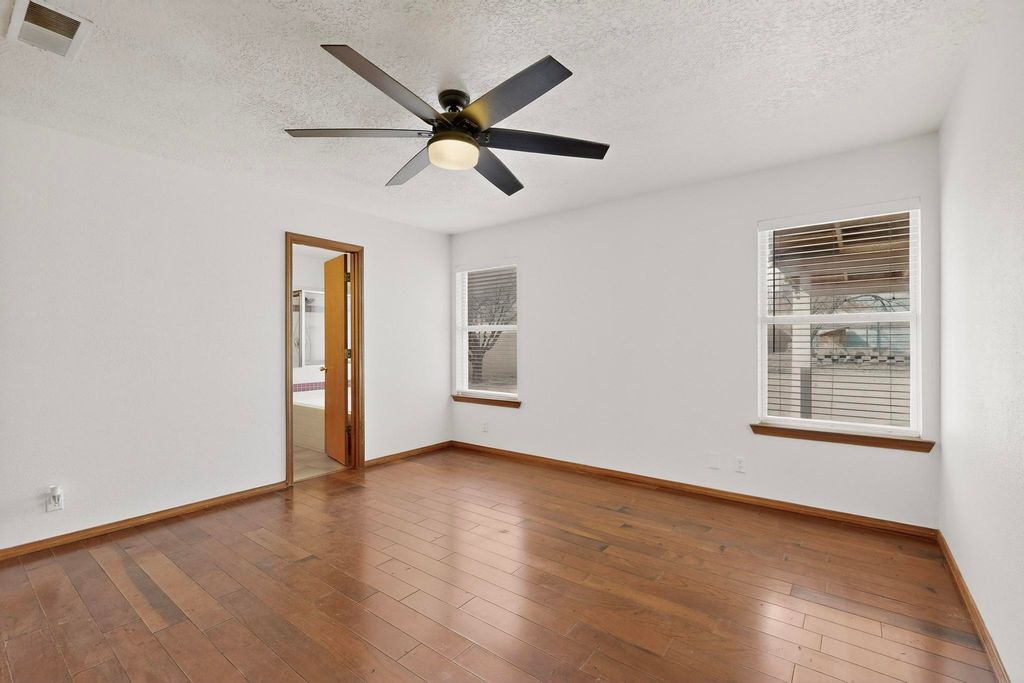 Image 15 of property listing at 9419 Vervain Drive NW, Albuquerque, NM 87114