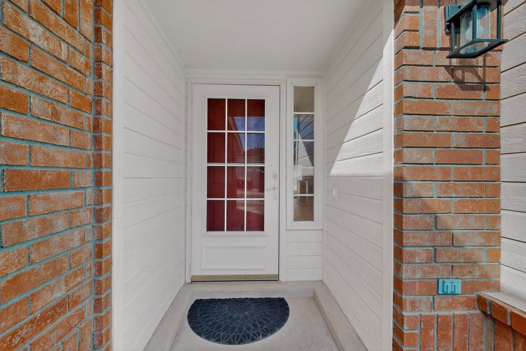 Image 3 of property listing at 9419 Vervain Drive NW, Albuquerque, NM 87114