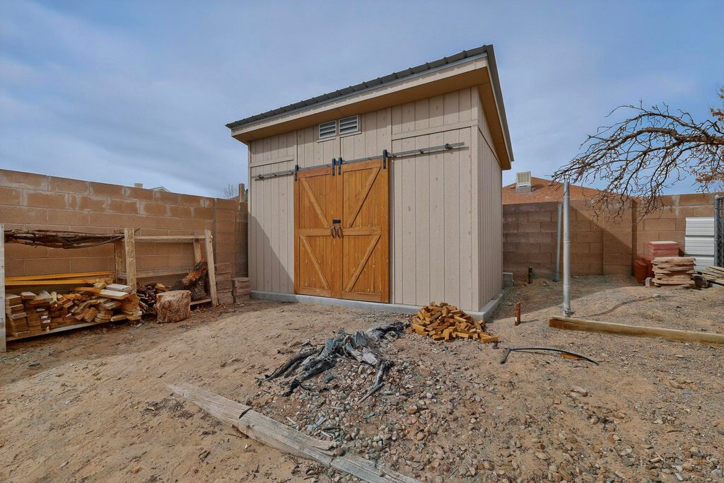Image 35 of property listing at 9419 Vervain Drive NW, Albuquerque, NM 87114