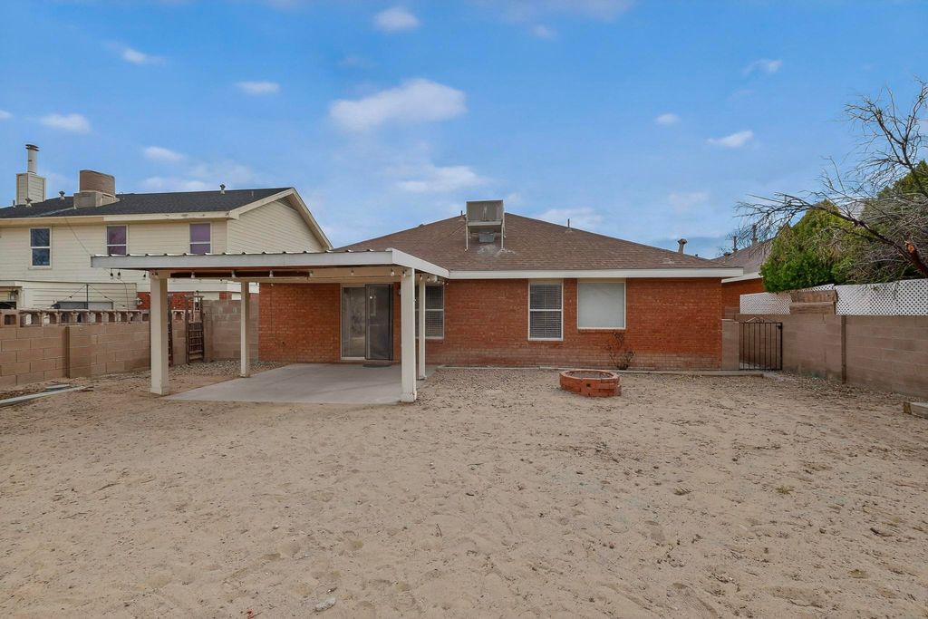 Image 36 of property listing at 9419 Vervain Drive NW, Albuquerque, NM 87114