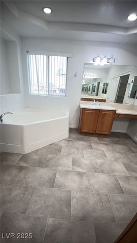 1004 TROPIC WIND Avenue, North Las Vegas, NV 89081