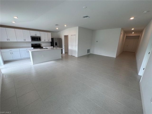 17313 Cantu CT, North Fort Myers, FL 33917