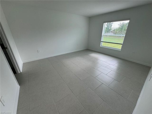 17313 Cantu CT, North Fort Myers, FL 33917