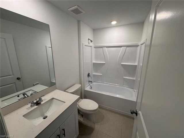 17313 Cantu CT, North Fort Myers, FL 33917