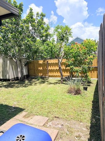 5813 Wild Lupine Court, West Palm Beach, FL 33415