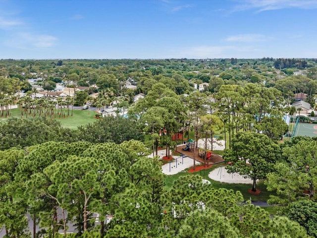 5813 Wild Lupine Court, West Palm Beach, FL 33415