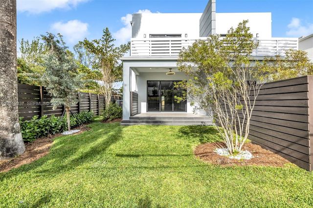808 SW 9th St 808-B, Fort Lauderdale, FL 33315