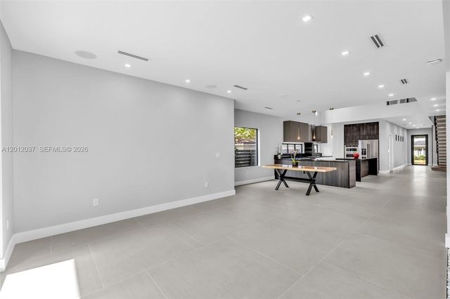 808 SW 9th St 808-B, Fort Lauderdale, FL 33315