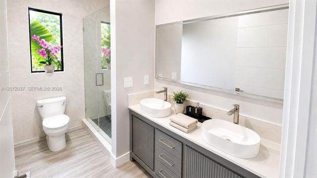 808 SW 9th St 808-B, Fort Lauderdale, FL 33315