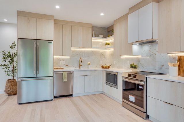 114 Franklin St. 2, Brookline, MA 02445