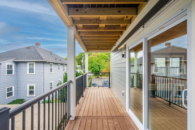 114 Franklin St. 2, Brookline, MA 02445