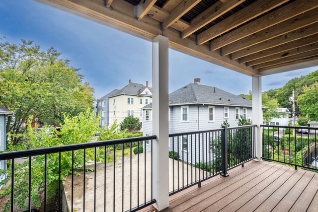 114 Franklin St. 2, Brookline, MA 02445