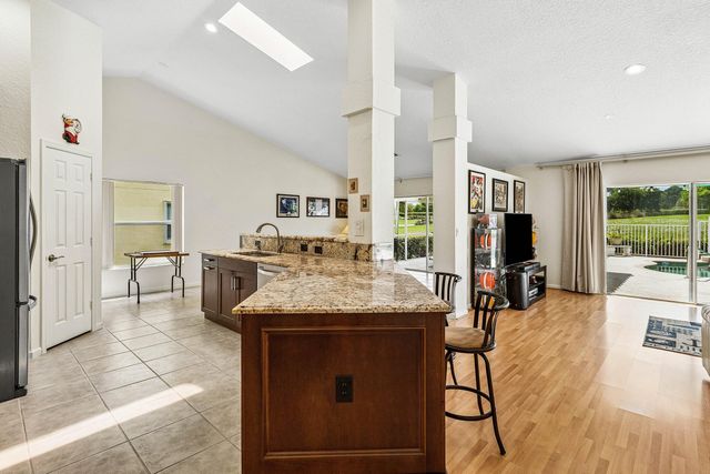 6019 Wedgewood Village Circle, Lake Worth, FL 33463