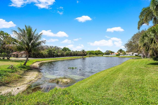 6019 Wedgewood Village Circle, Lake Worth, FL 33463