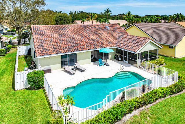 6019 Wedgewood Village Circle, Lake Worth, FL 33463