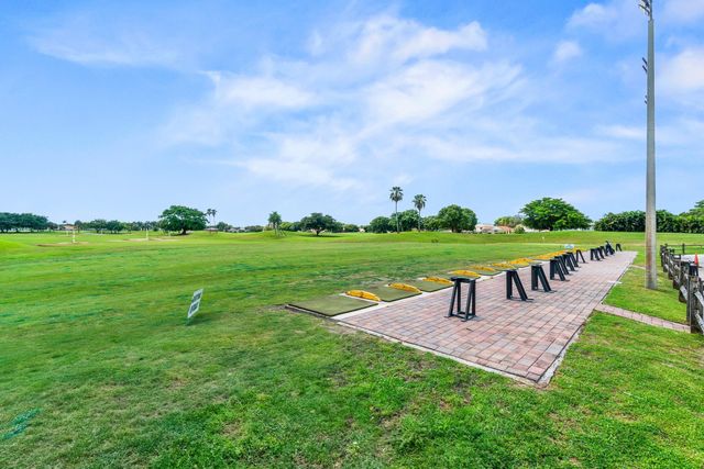 6019 Wedgewood Village Circle, Lake Worth, FL 33463