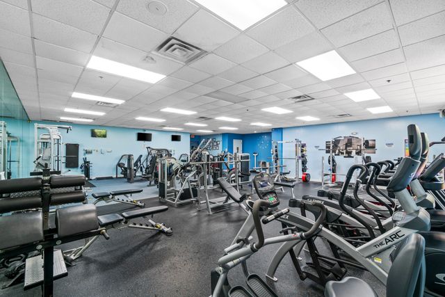 6019 Wedgewood Village Circle, Lake Worth, FL 33463