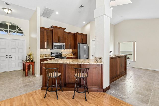 6019 Wedgewood Village Circle, Lake Worth, FL 33463